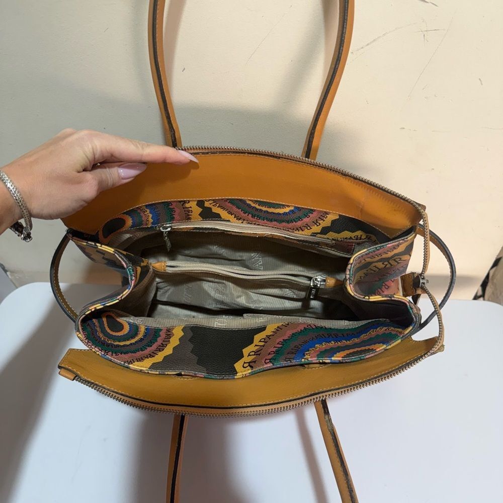 Ripani genuine leather cute satchel - beauty like new! Italian - Picture 7 of 16